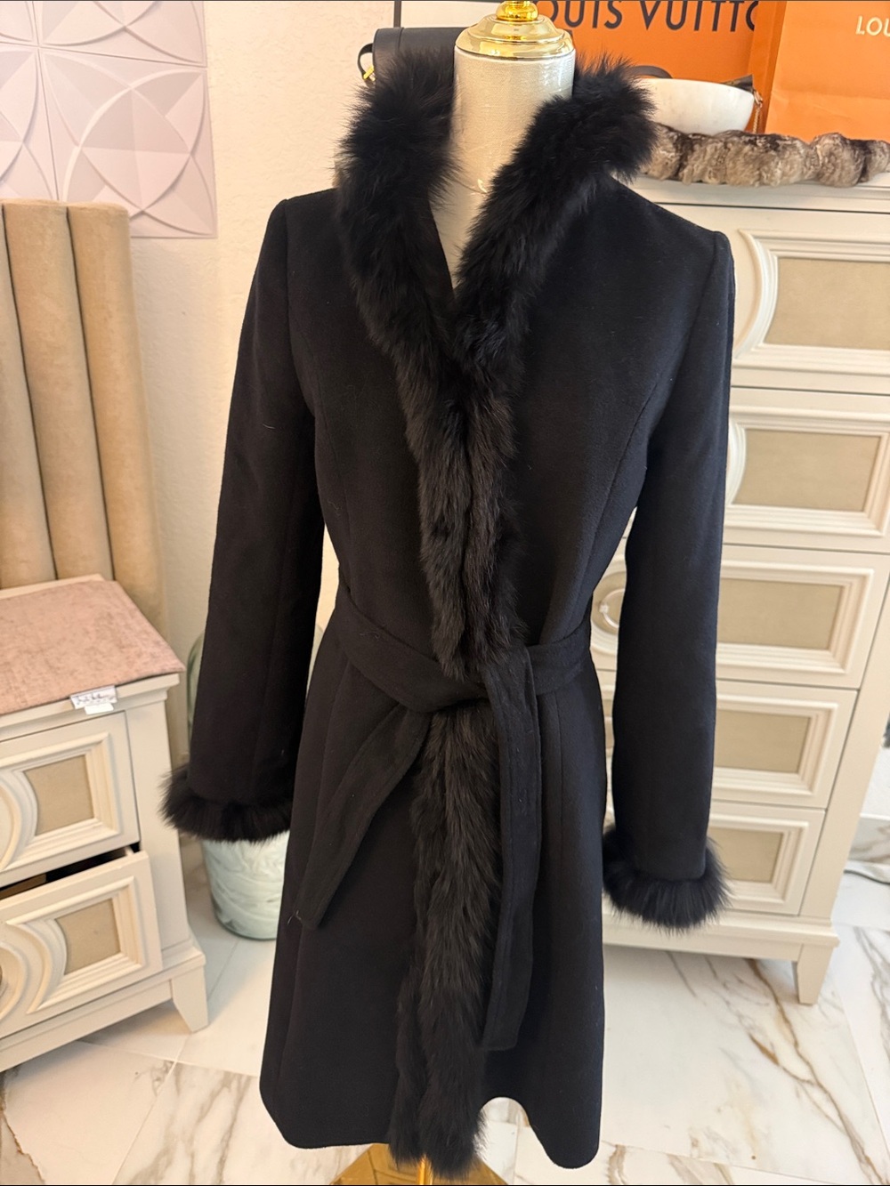 Wool coat with real Fox fur trim